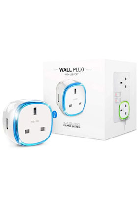Smart Plug with USB by Fibaro – Z-Wave Enabled